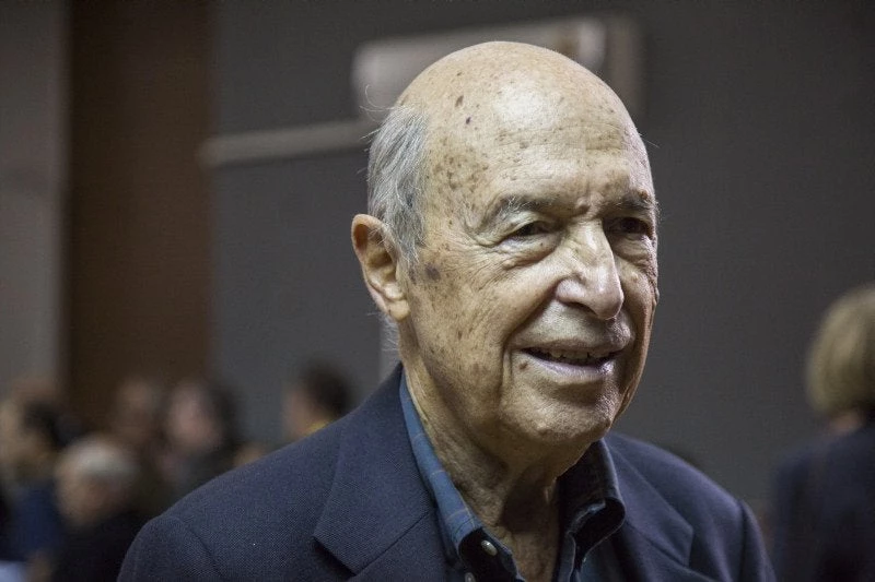 Εξέλιξη-«βόμβα»: Ανοίγουν τους τραπεζικούς λογαριασμούς του Κ. Σημίτη – Στενεύει ο κλοιός για τον πρώην Πρωθυπουργό – Στο μικροσκόπιο και ο Μ. Χρυσοχοΐδης